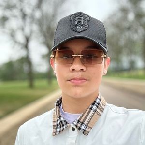 Meet your Posher, Andrey forero